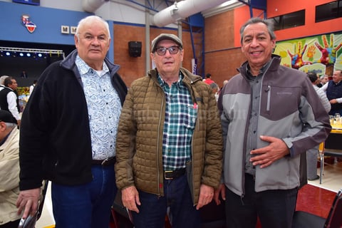 19022019 AMIGOS.  Juan, Luis y Alfonso.