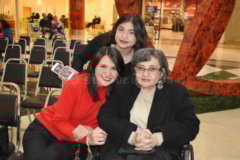 20022019 Aline, Karen y Alma.