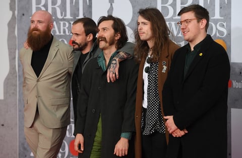 Miembros de la banda de punk británica Idles.