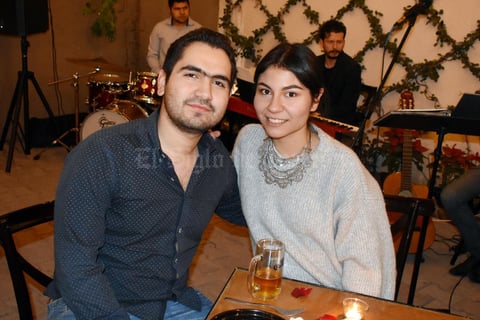 22022019 Roberto y Mariana.