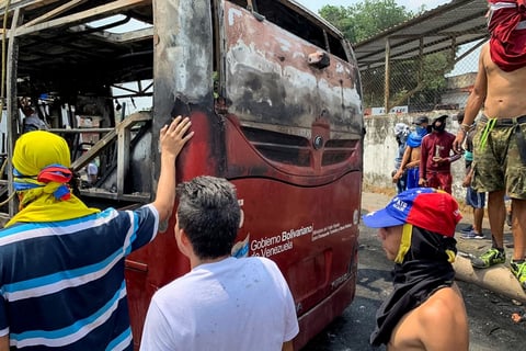 Violentas protestas estallan en Venezuela