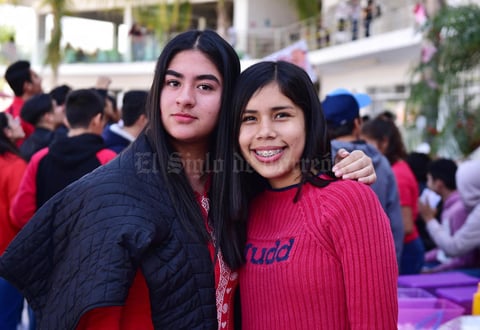 25022019 Nachla y Michelle.