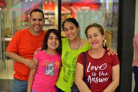 23022019 Anastasio, Sofía, Marielena y Silvia.