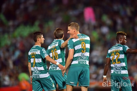 Santos golea nuevamente y va a Cuartos de Final de Concachampions