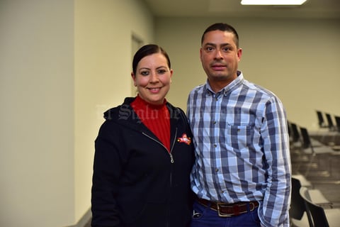 28022019 Cristy y Adrián.