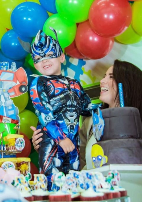 Franco con su mamá, Karen Domínguez