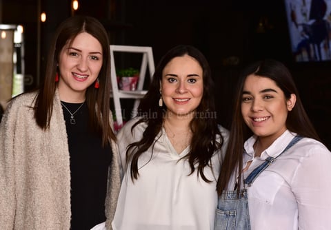 Angie, Mily y Daniela