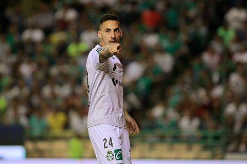 Correa durante el partido frente a León.