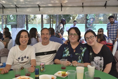 Festejan Día de la Familia