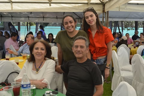 Festejan Día de la Familia