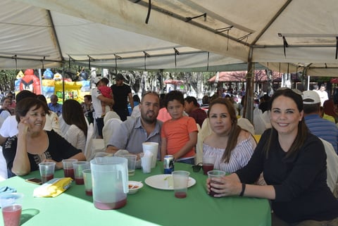 Festejan Día de la Familia
