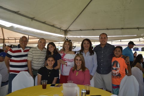 Festejan Día de la Familia