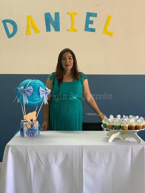 11032019 ESPERA LA LLEGADA DE DANIEL.  Isela Rodríguez.
