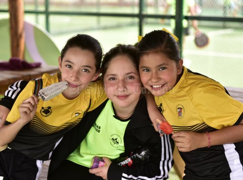 11032019 Salma Arratia, María José Huerta y Ana Avelina Aguiñaga.