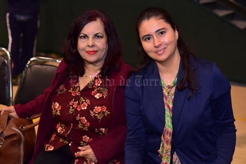 13032019 EN INAUGURACIóN.  Liliana y Rosario.
