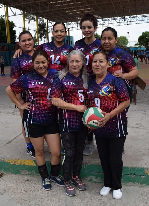 13032019 De Ciudad Lerdo, Durango, la D-I-74: Norma Leticia, Norma Isela, Mily, Diana, Zulema Esther y Alejandra.
