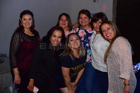 13032019 La pasan de lo mejor en la fiesta de cumpleaños.