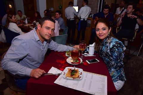 13032019 EN AMENA VELADA.  Armando y Graciela.