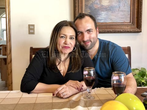 14032019 EN PAREJA.  Carolina Gallardo Márquez y Tullio Zito Presutto.