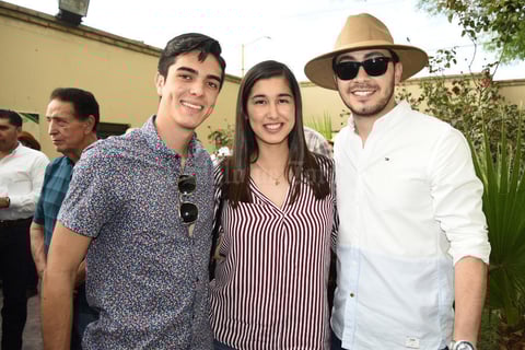 15032019 Sebastián, Viridiana y José Carlos.