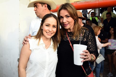 15032019 Claudia y Érika.