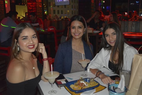 Carolina Gaytán, Alexandra Maldonado y Yovanina Herrera.