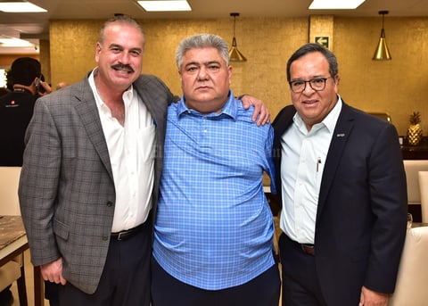 Arturo Salazar Moncayo, don Carlos Manuel Herrera Ale y Arturo Diaz