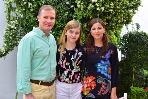 Jose Manuel, Sofi y Karla