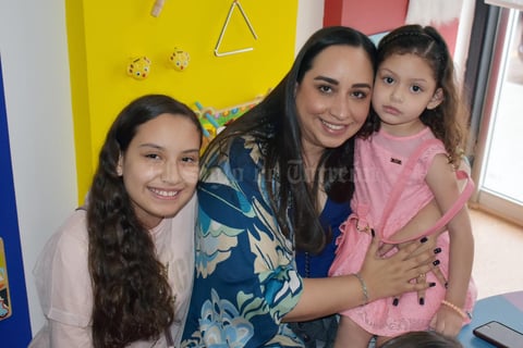 16032019 Mariel, Amanda y Ana Cecilia.