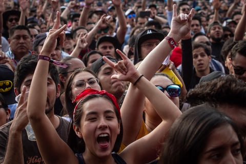 Primer día del Vive Latino celebra 20 años de música