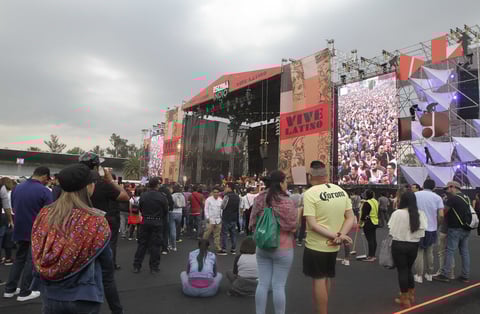 Primer día del Vive Latino celebra 20 años de música