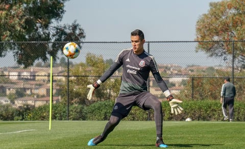 En redes sociales, las cuentas se la Selección compartieron fotos del primer entrenamiento del Tricolor con Martino.