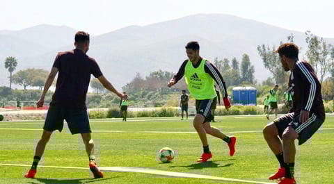 Se preparan para el debut del "Tatas" este viernes ante Chile en partido amistoso.