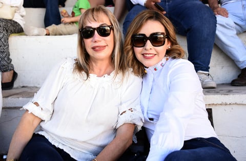 17032019 muy contentas