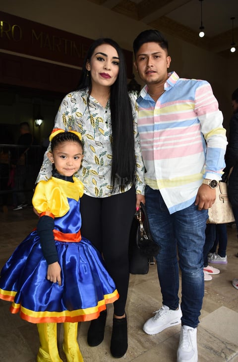 22032019 Kenia, Erwin y Fernanda.