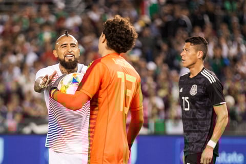 'Tata' debuta con victoria sobre Chile con la Selección Mexicana