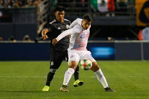 'Tata' debuta con victoria sobre Chile con la Selección Mexicana