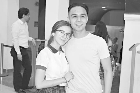 23032019 EN CONCIERTO.  Hanna y Heriberto.