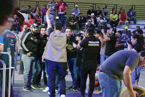 Termina la fiesta del FIRST Laguna Regional