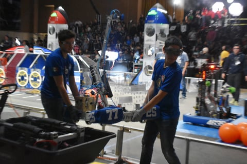 Termina la fiesta del FIRST Laguna Regional