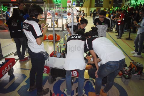 Termina la fiesta del FIRST Laguna Regional