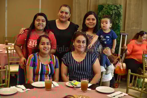 24032019 Familia Pérez Caro.