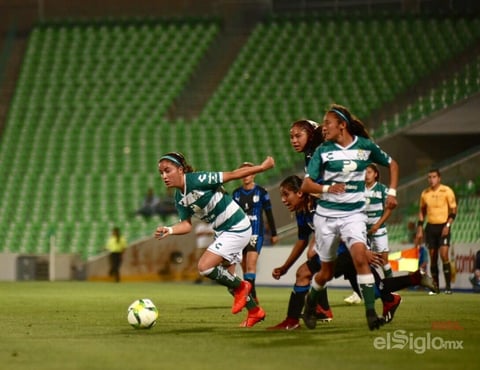 Guerreras sueñan con liguilla tras vencer a Querétaro
