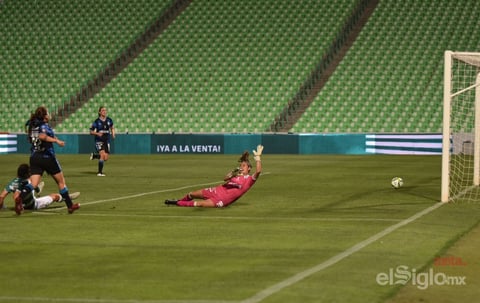 Guerreras sueñan con liguilla tras vencer a Querétaro