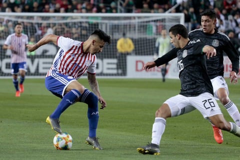 México se impone 4-2 a Paraguay en su segundo amistoso