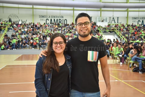27032019 Manuel y Britany.