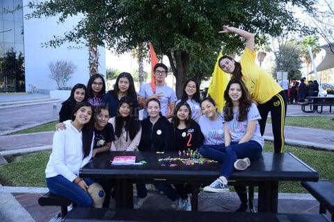 28032019 PRESENTES EN CONGRESO.  Integrantes del Equipo naranja del Tecnológico de Monterrey Campus Laguna en reciente actividad escolar.