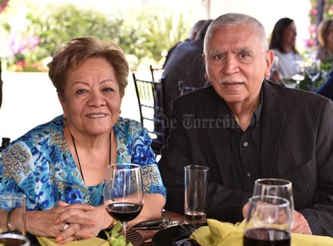 28032019 Lucina y Raúl.