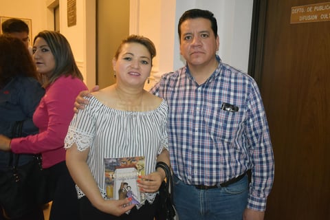 28032019 Miroslava y Pablo.