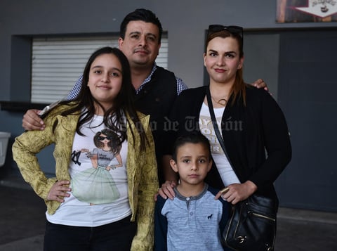 29032019 Samantha, Israel, Diana y David.